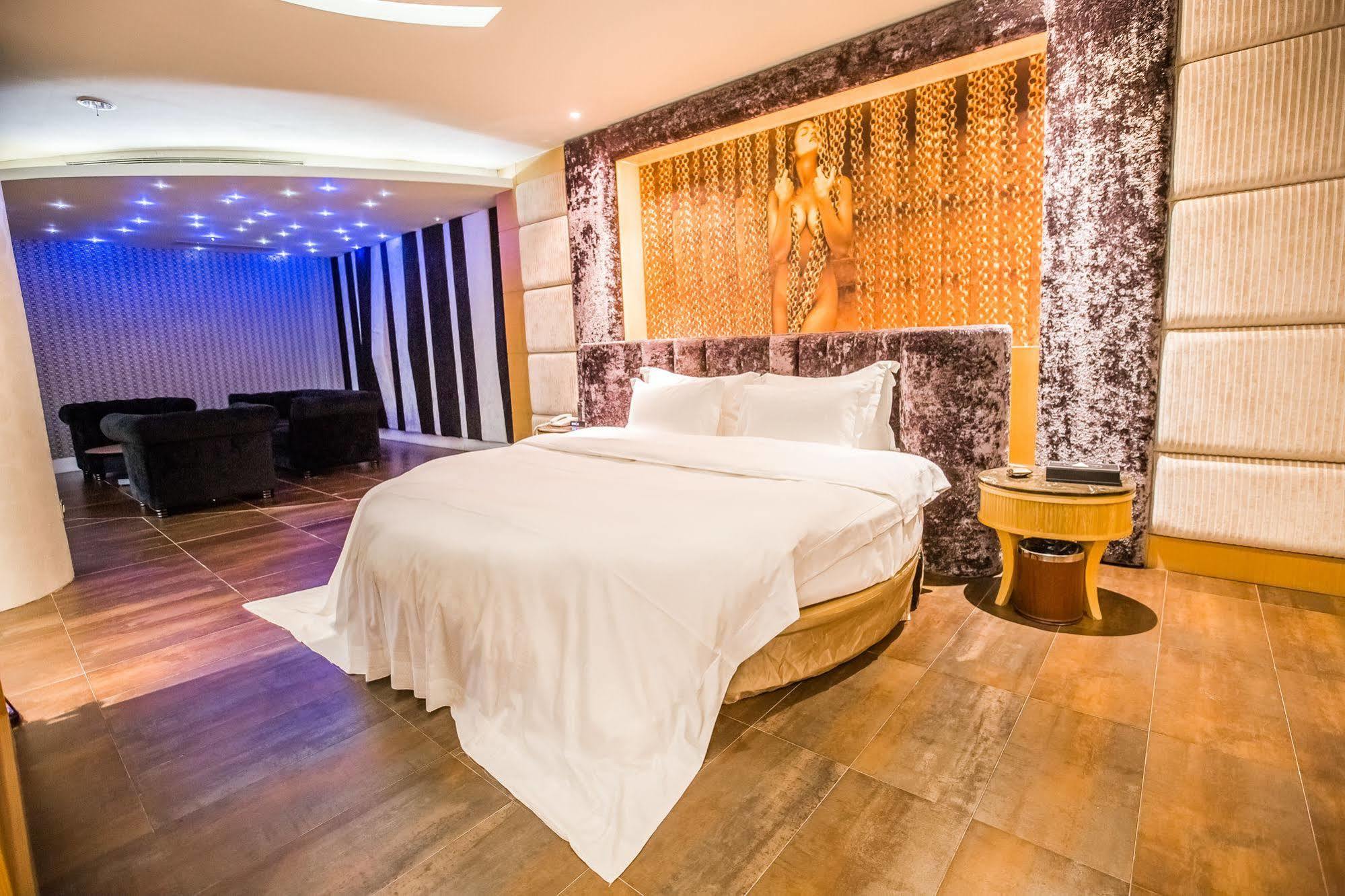 Ohya Chain Boutique Motel-Xinying Zewnętrze zdjęcie